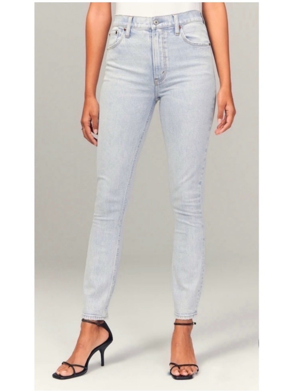22s/36 Abercrombie & Fitch Light Wash Skinny Jeans High Rise 
CurveLove